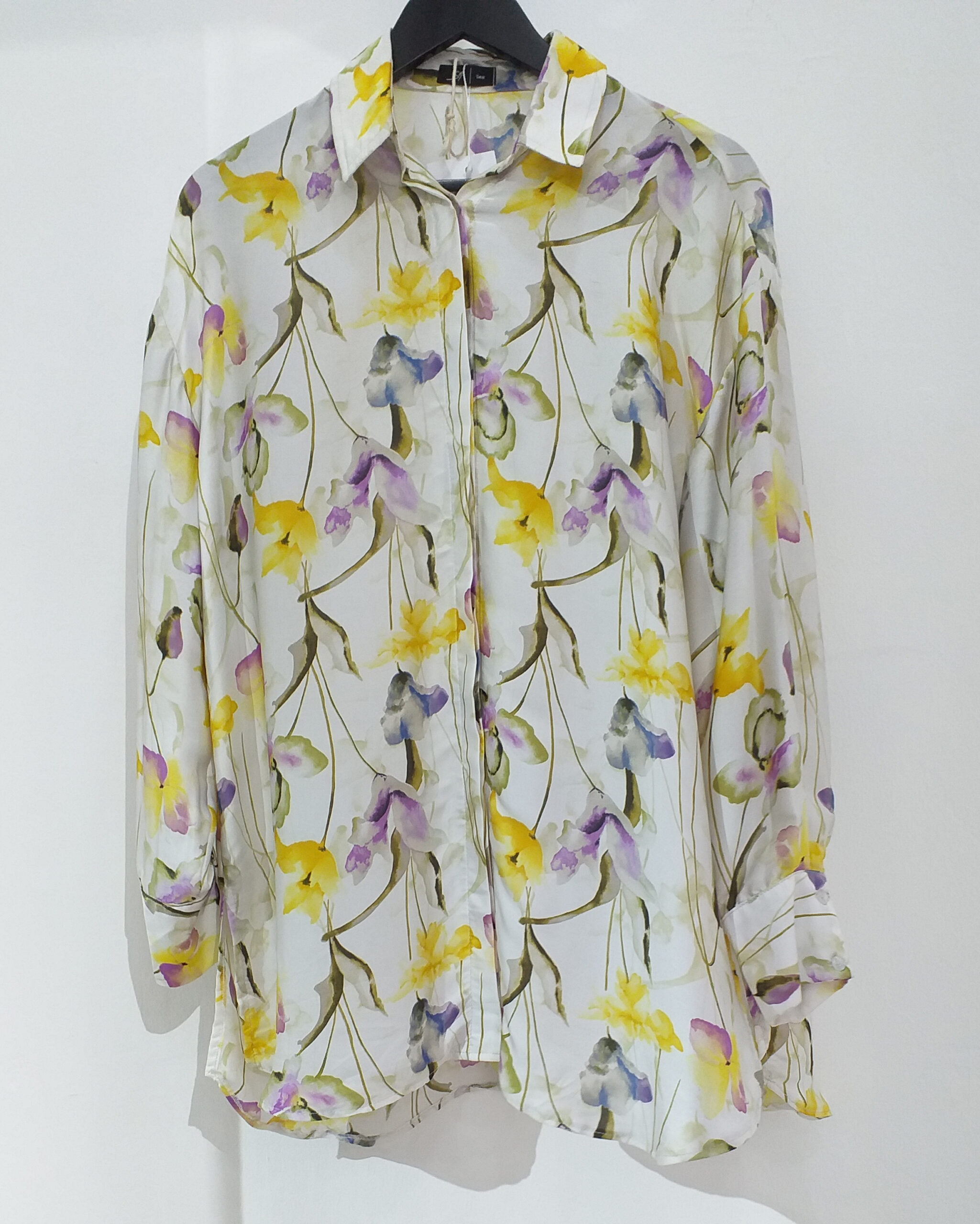 Sonia Mugabo Floral oversize shirts Sonia Mugabo Floral oversize shirts - Image 1